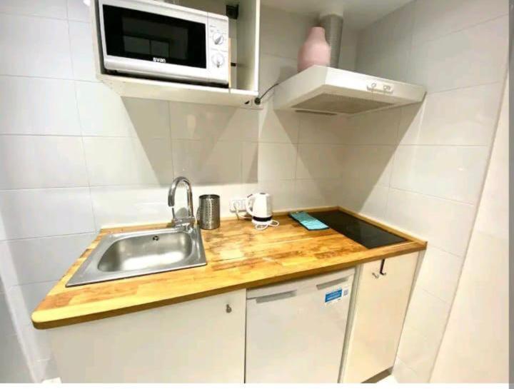 011 Apartamento 1 3 Lägenhet Barcelona Exteriör bild